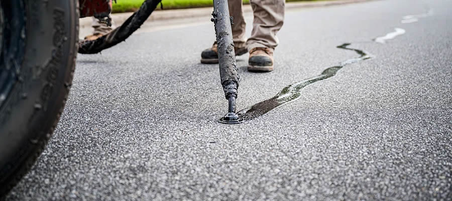 Asphalt Hot Rubber Crack Filling Services Wyoming